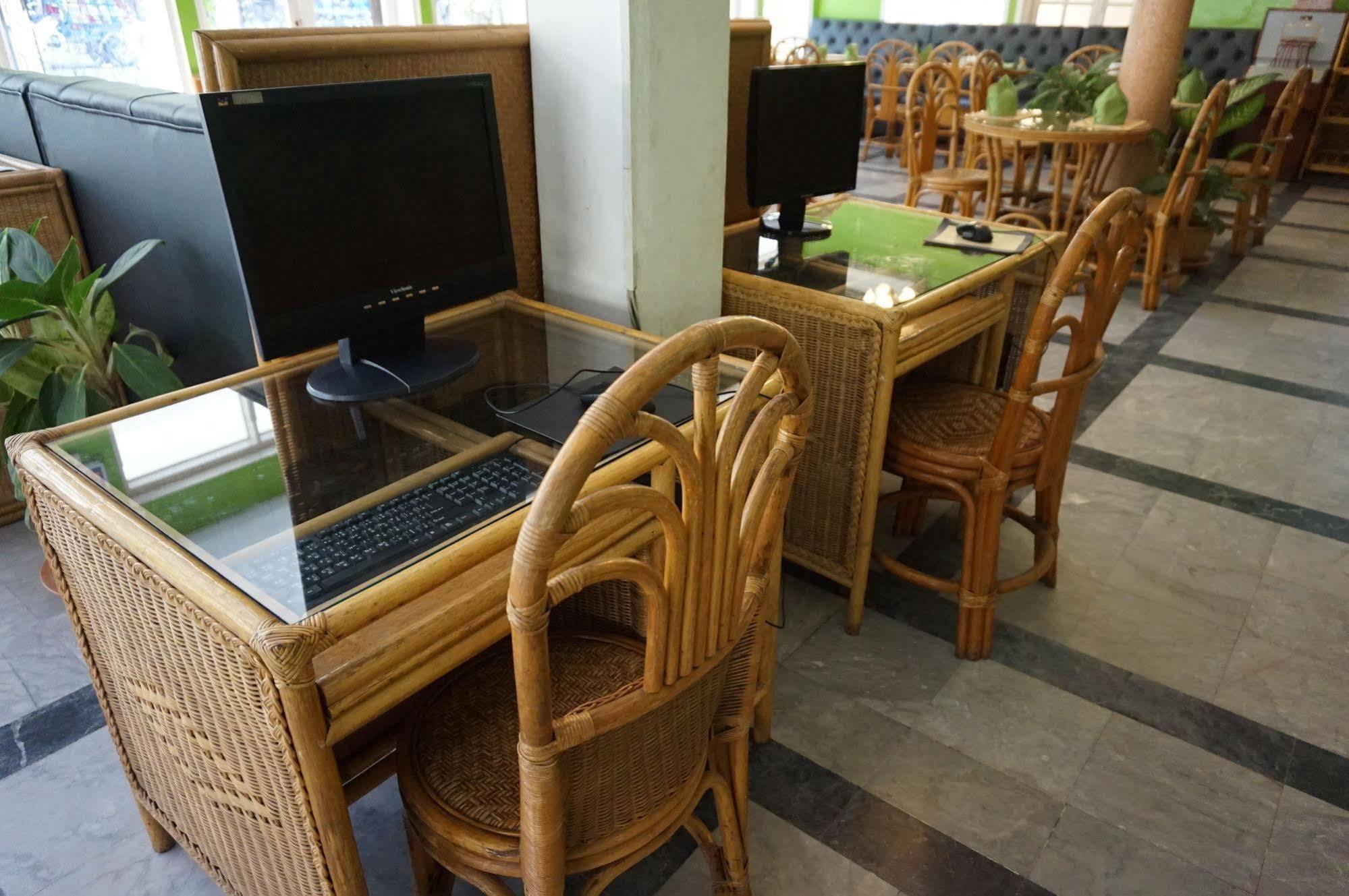 Ban Nongdouang Day Inn Hotel מראה חיצוני תמונה