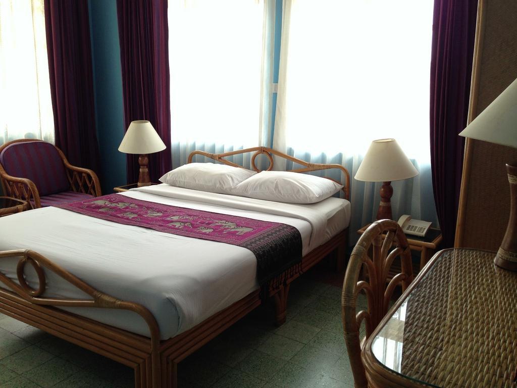 Ban Nongdouang Day Inn Hotel מראה חיצוני תמונה